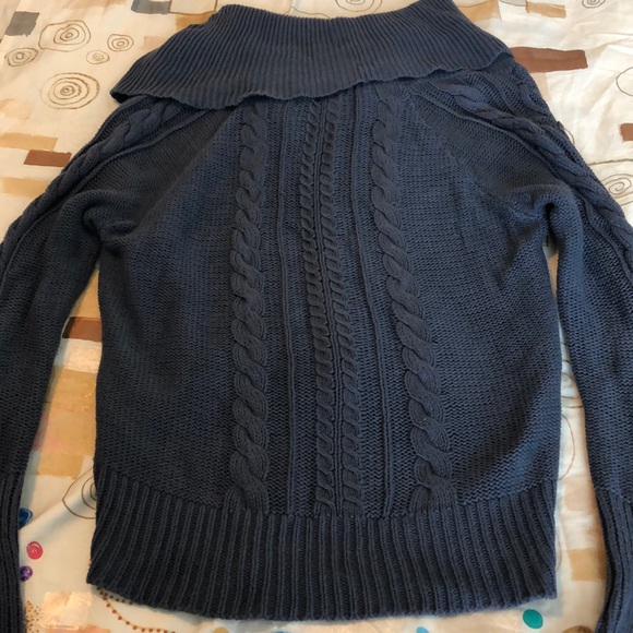 New York & Co Large cowl neck, cable knit sweater - Picture 3 of 4